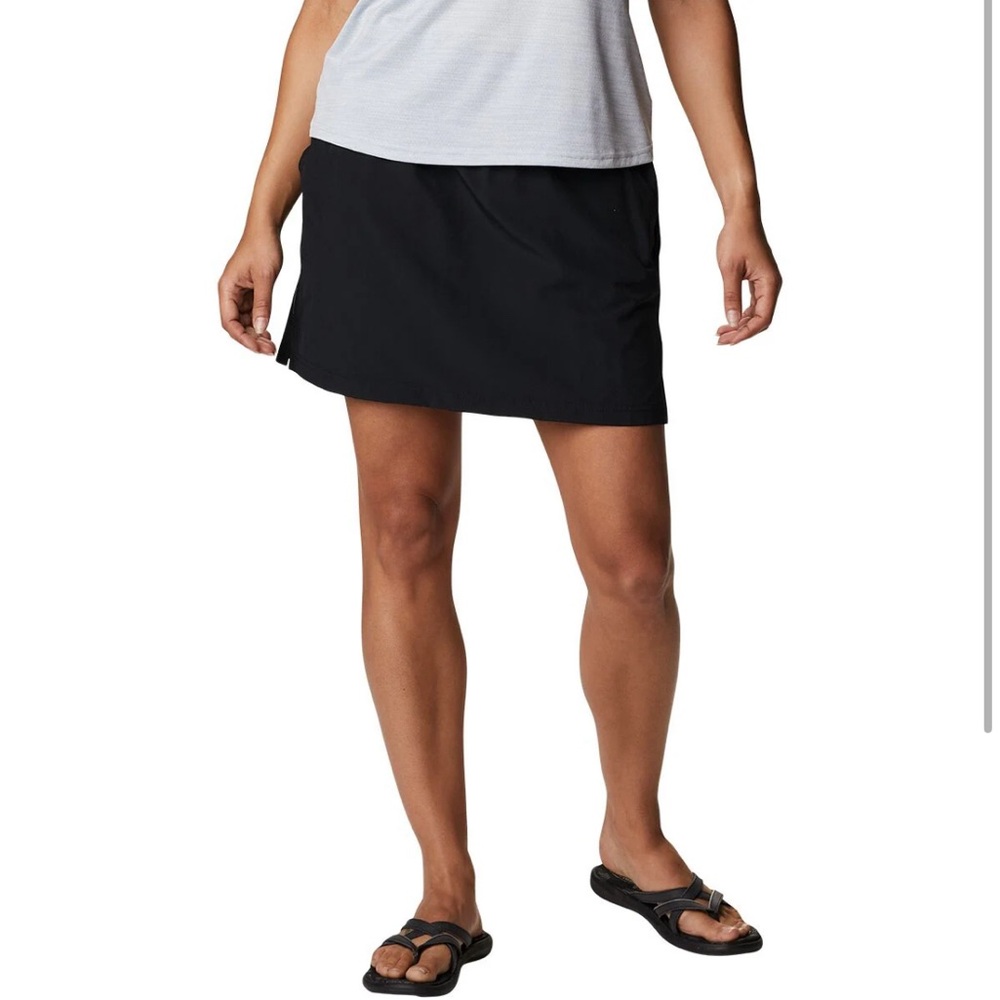 Columbia Omni wick advanced evaporation black skort